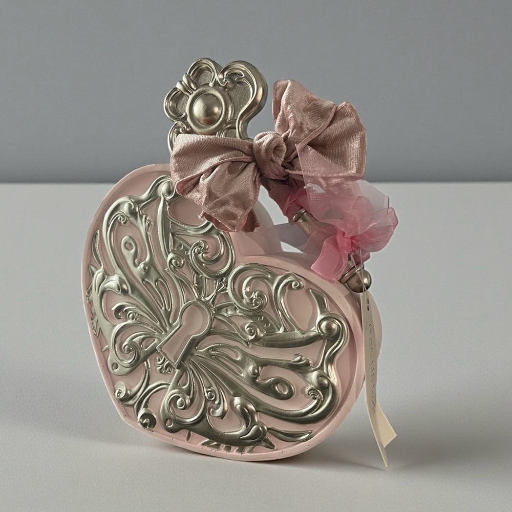 Rachel Zoe Pink Heart lock and key home 
Decorative accent